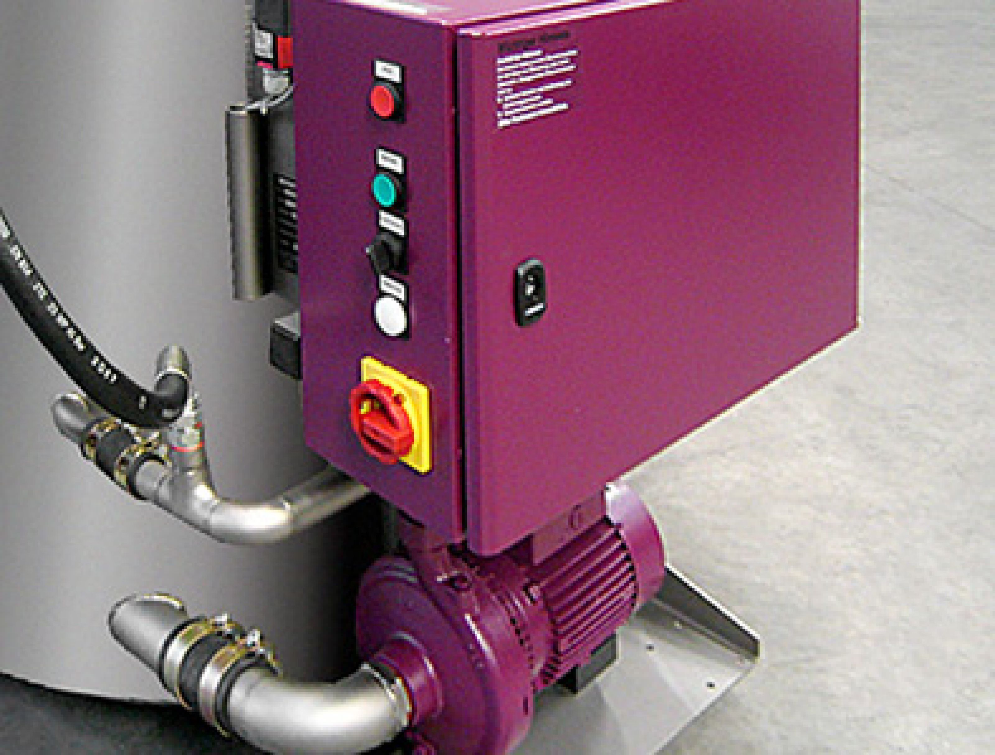 Operation element and washing pump