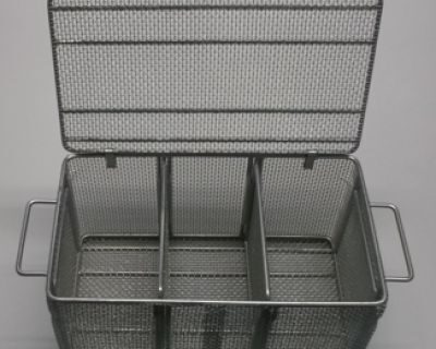 Stainless steel small parts basket with divider, 400 x 200 x 170 mm, mesh size 6 mm
